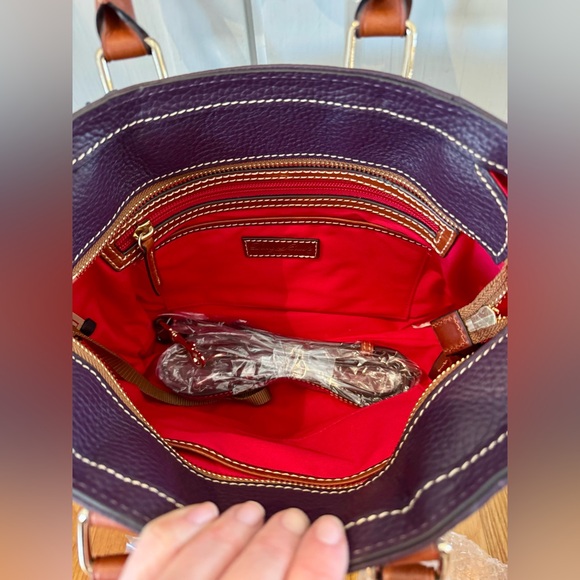 NWT Dooney & Bourke Small Zip Top Leather Bag - Purple Plum - Ships fast! - Picture 2 of 11